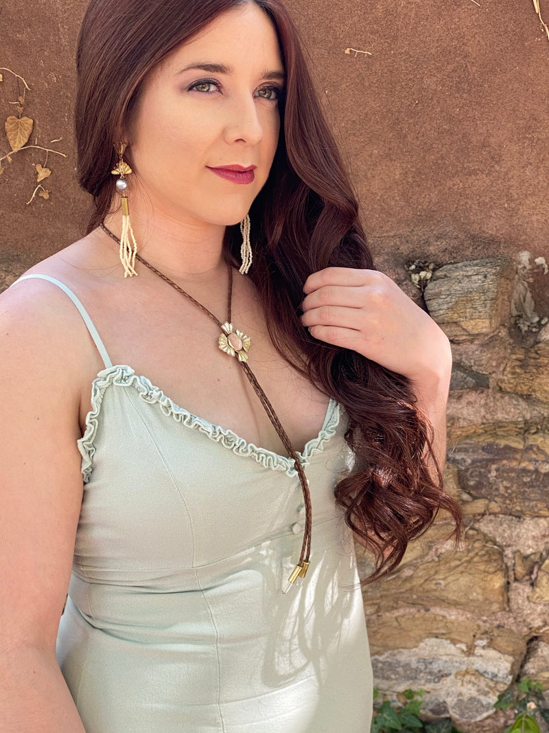 Pearl Divinity Bolo